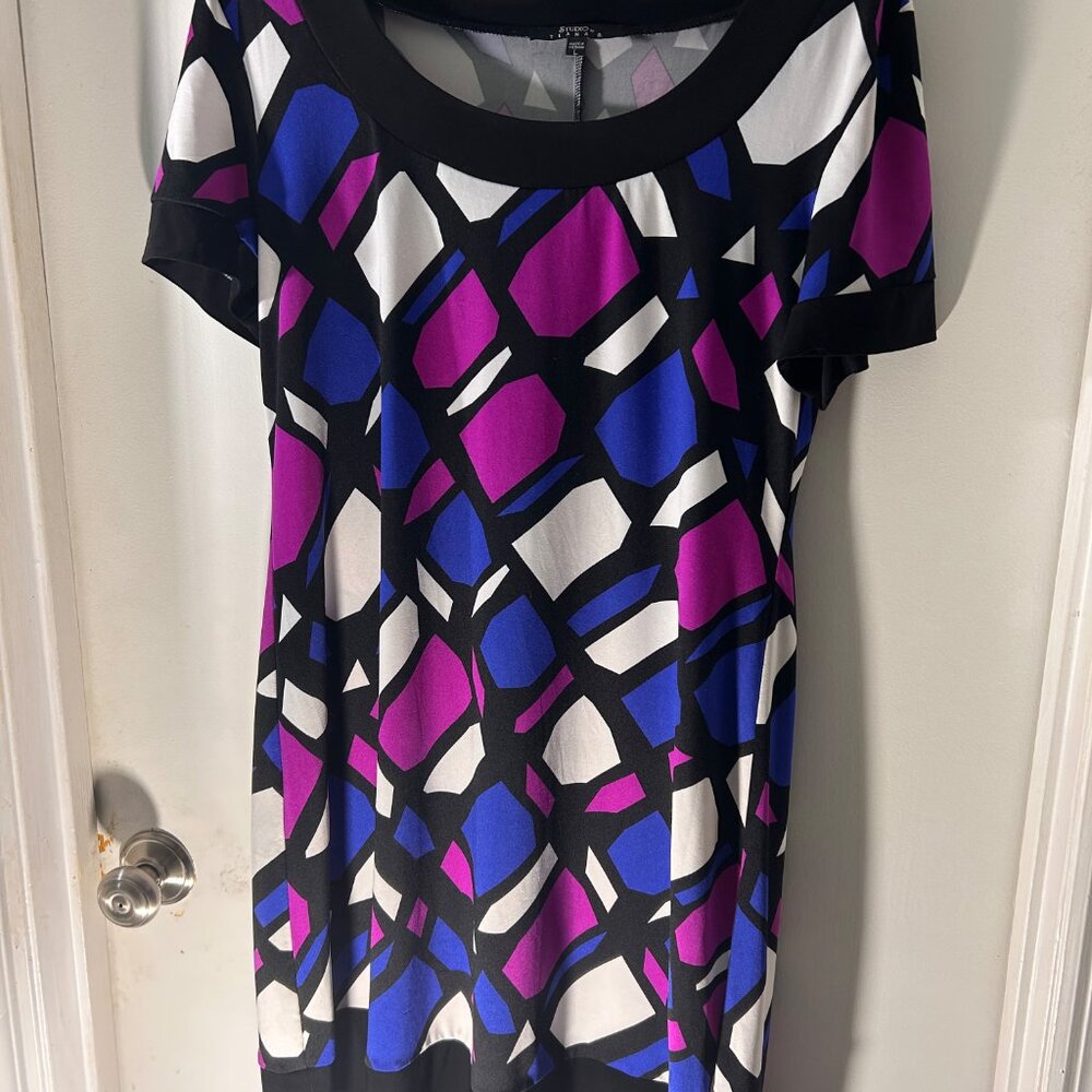 Studio by Tiana B Geometric Print Shift Dress in Size Large (Blue/Pink/Black) - Picture 2 of 10